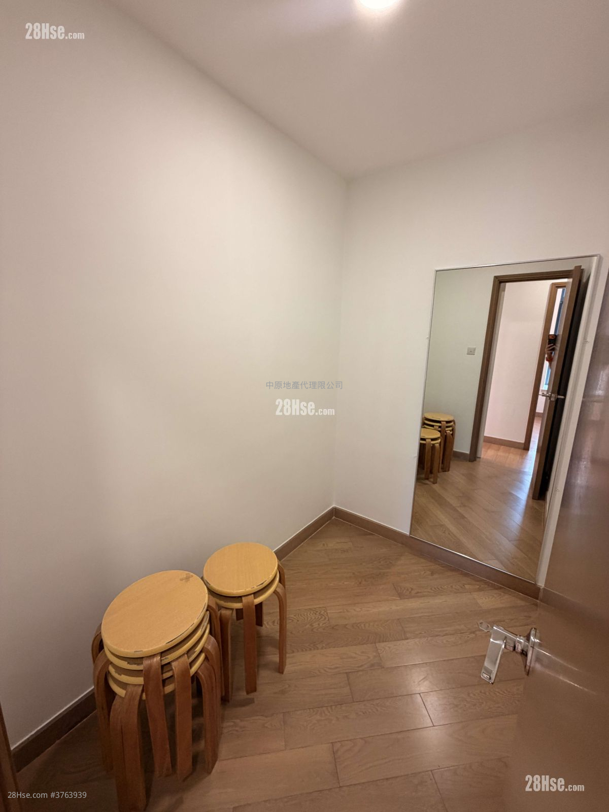 Yoho Midtown 售盘 3 房 , 2 浴室 880 平方尺