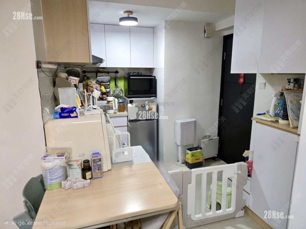 Hilton Plaza Sell 2 Bedrooms , 1 Bathroom 274 ft²