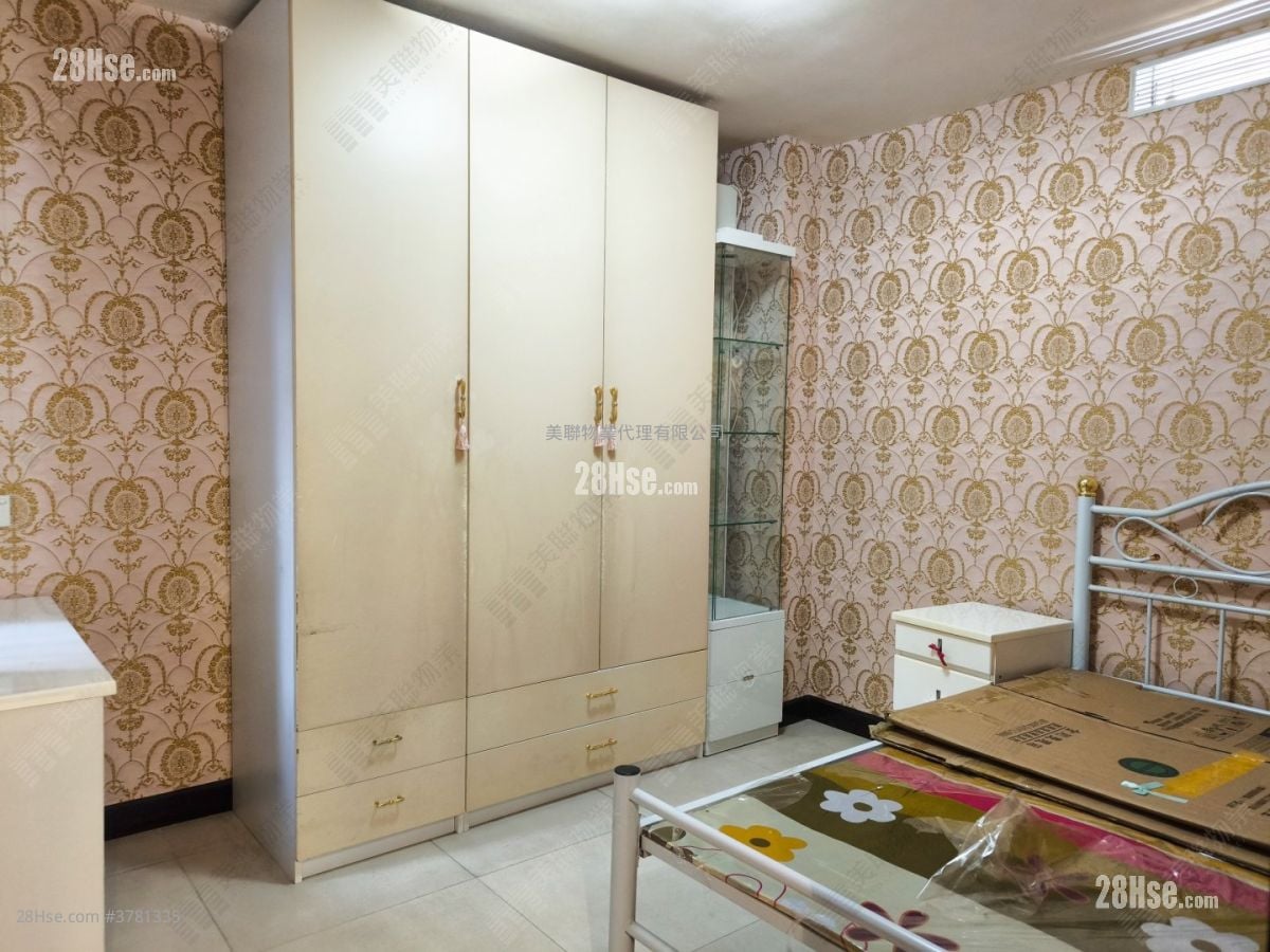 美孚新邨 售盘 4 房 , 2 浴室 1,327 平方尺