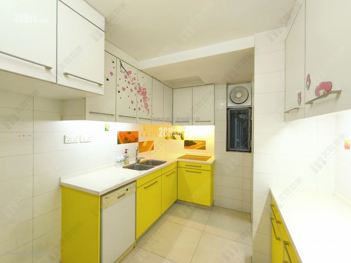 美孚新邨 售盘 4 房 , 2 浴室 1,327 平方尺