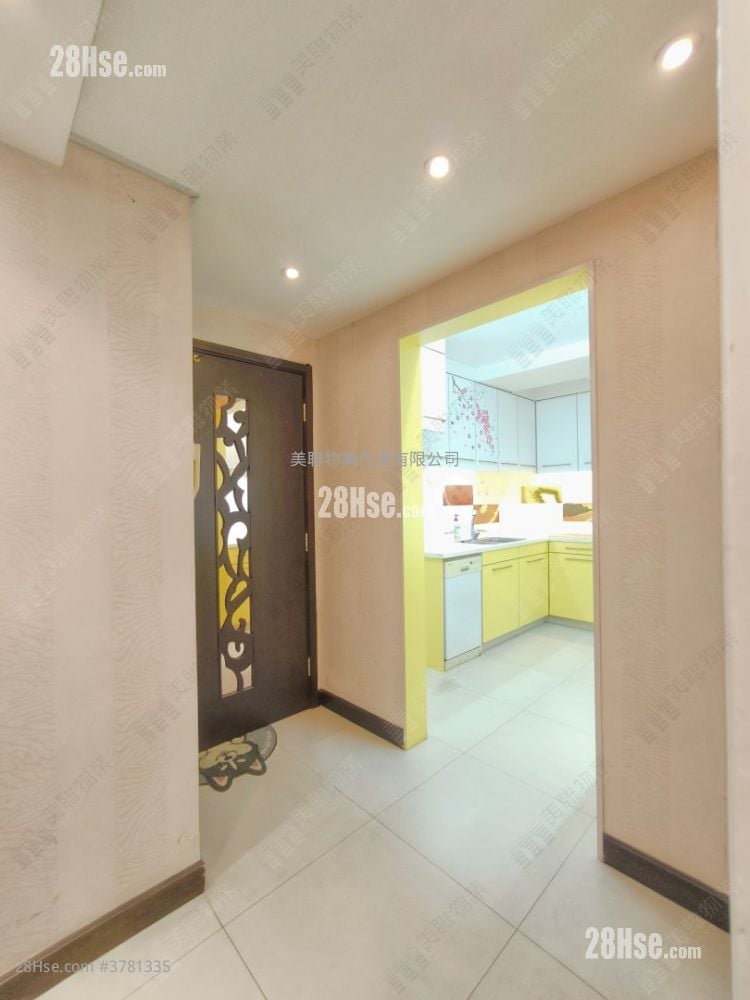 美孚新邨 售盘 4 房 , 2 浴室 1,327 平方尺