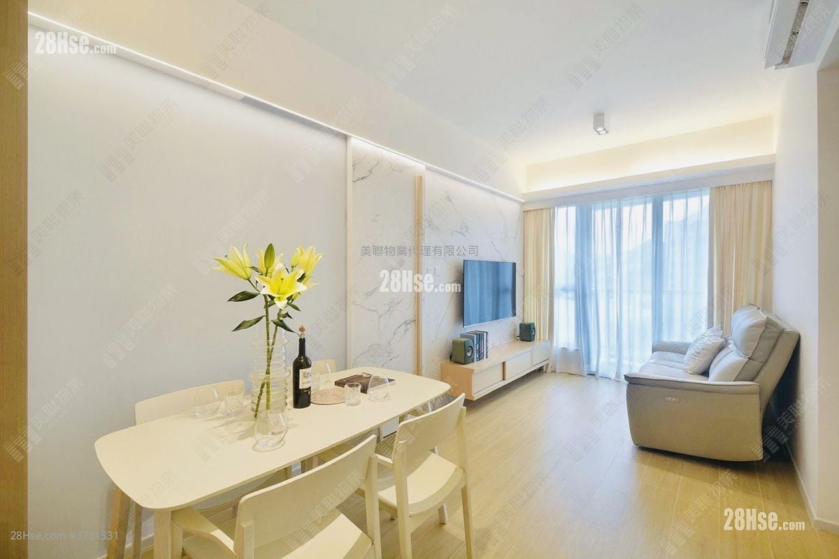 The Papillons Sell 2 Bedrooms 524 ft²