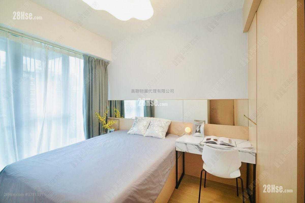 The Papillons Sell 2 Bedrooms 524 ft²