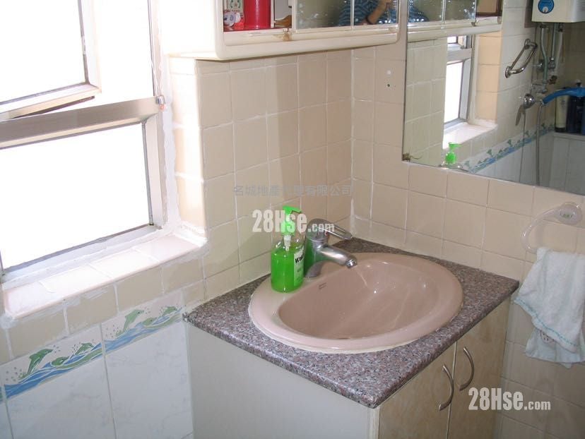 Ka Tin Court Sell 493 ft²