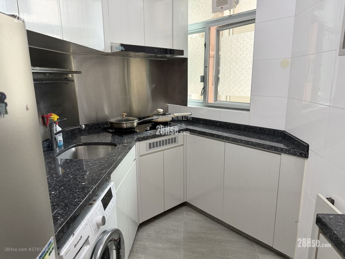 蓝天海岸 售盘 2 房 , 1 浴室 638 平方尺