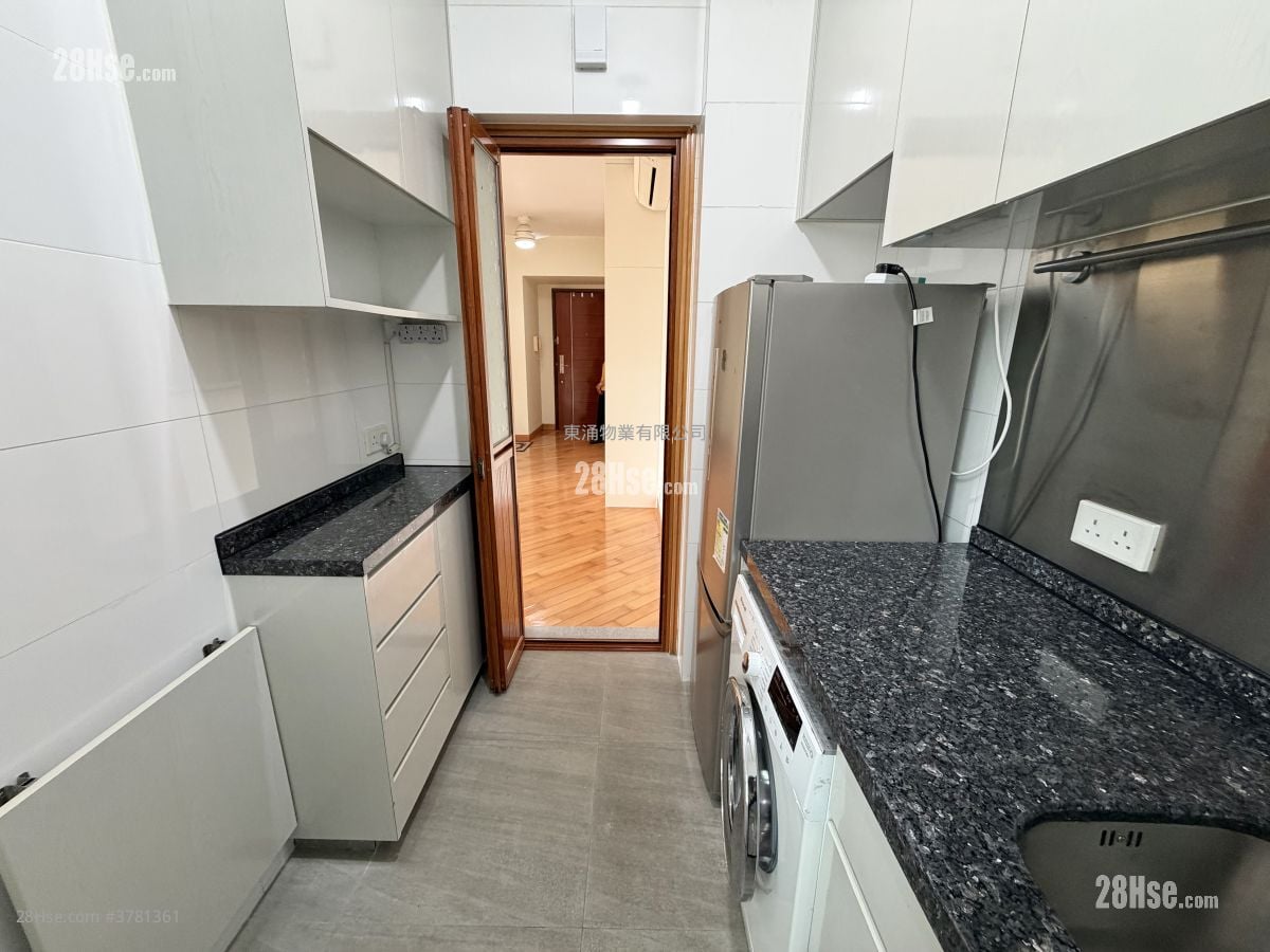 蓝天海岸 售盘 2 房 , 1 浴室 638 平方尺