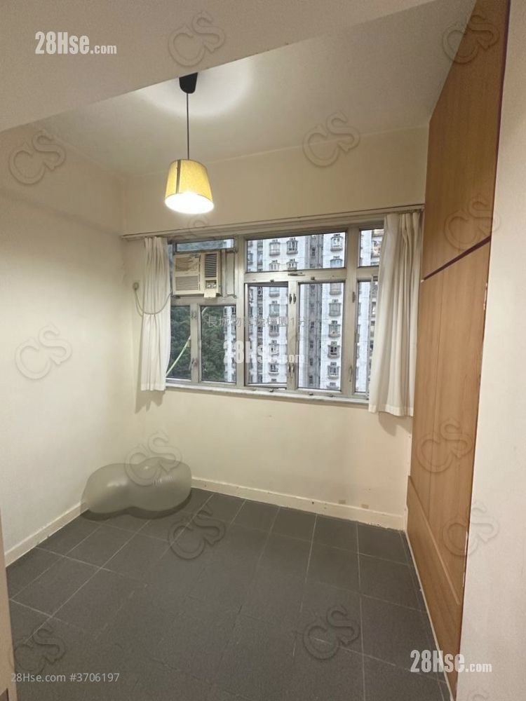 King's House Sell 2 Bedrooms , 1 Bathroom 424 ft²