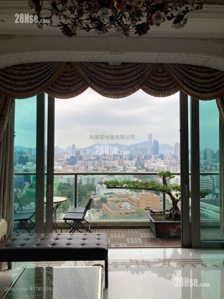 One Mayfair Sell 3 Bedrooms , 4 Bathrooms 2,155 ft²