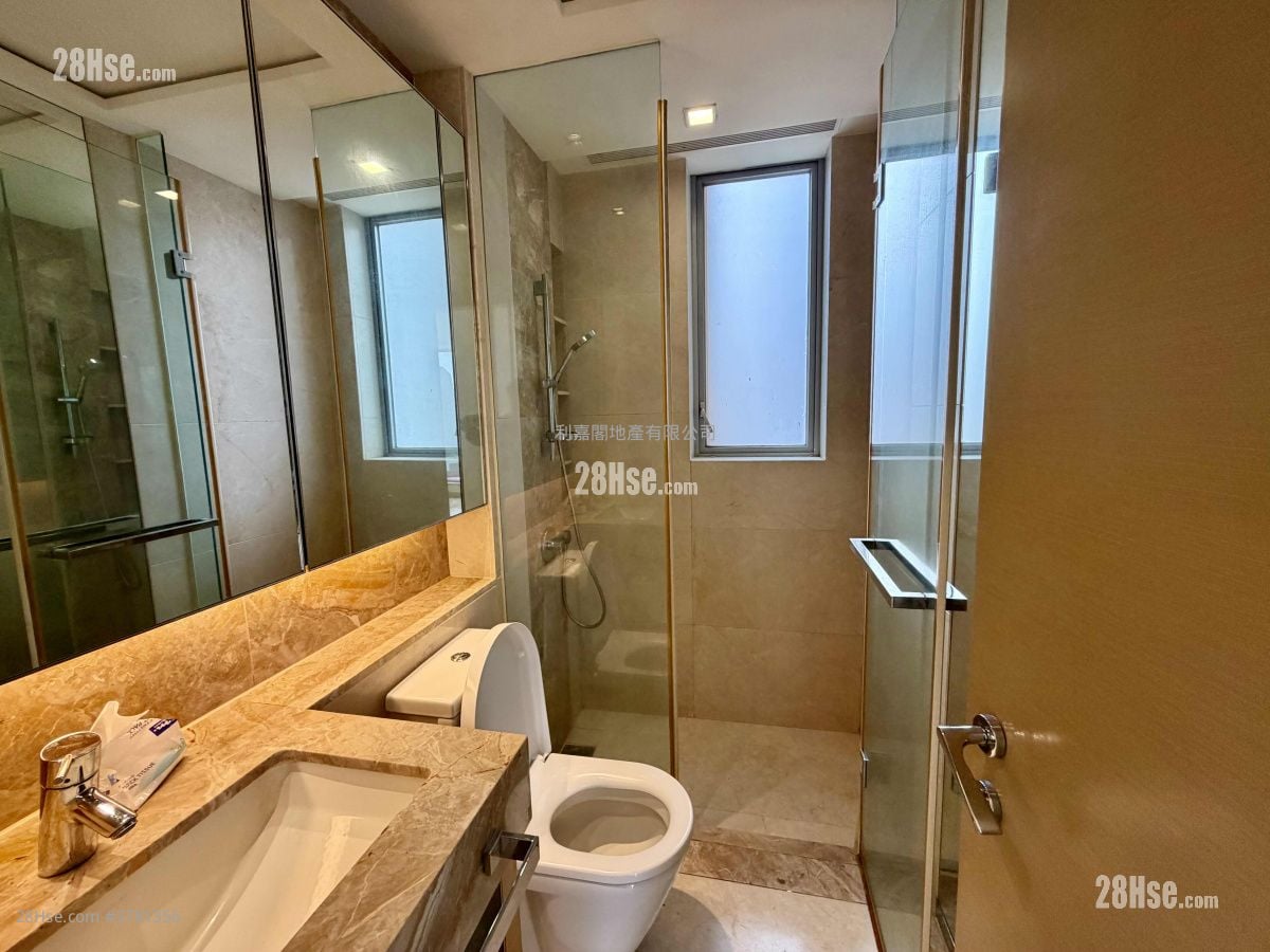 The Latitude Sell 4 Bedrooms , 1 Bathroom 1,333 ft²