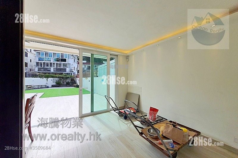 Village Sell 3 Bedrooms , 1 Bathroom 700 ft²