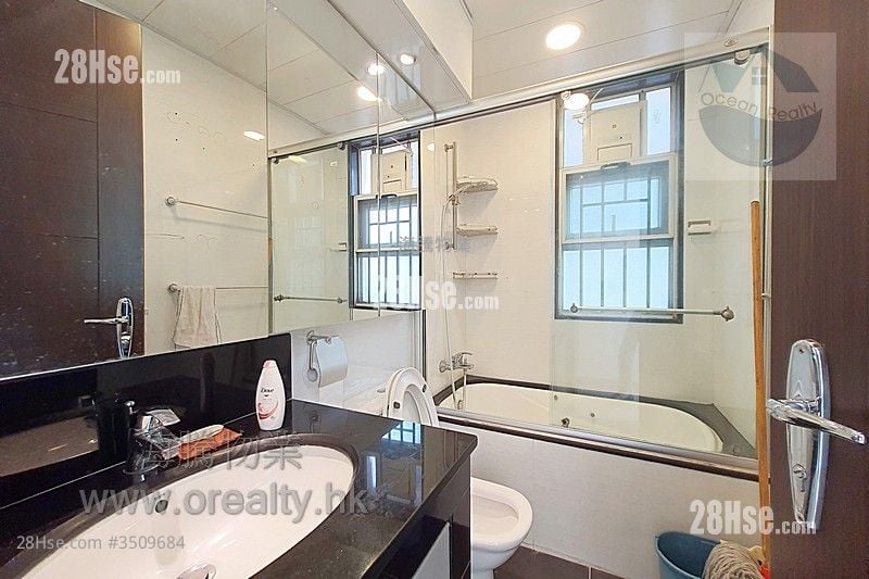 Village Sell 3 Bedrooms , 1 Bathroom 700 ft²