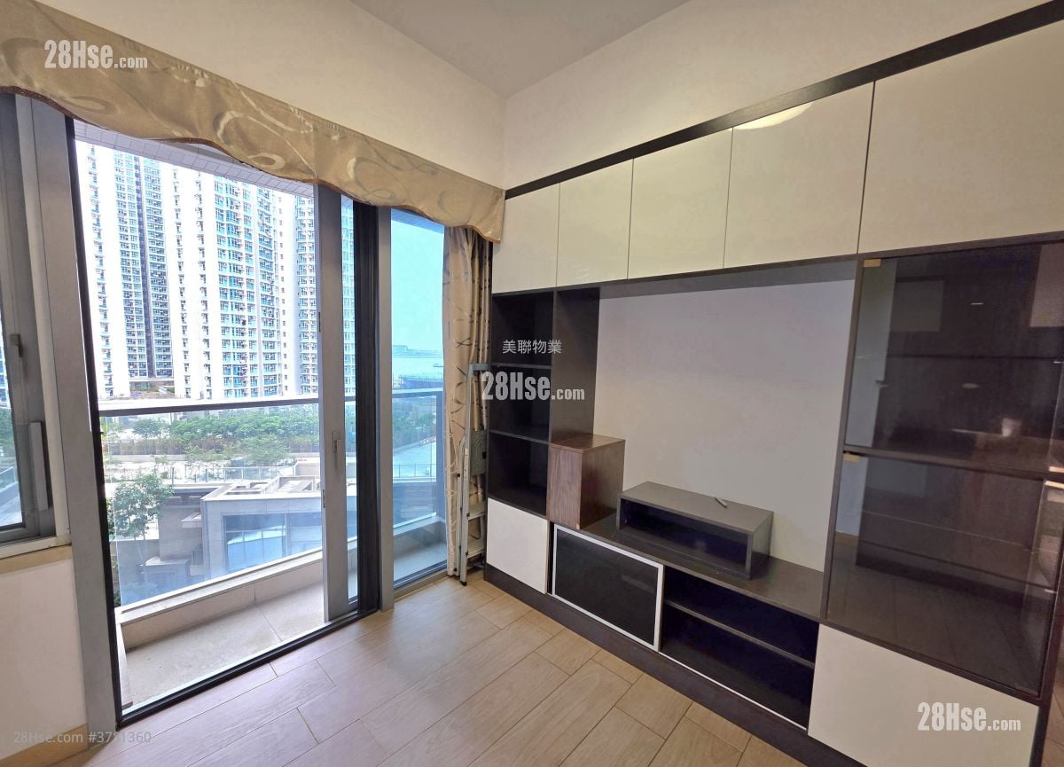 Century Link Rental 2 Bedrooms , 1 Bathroom 484 ft²