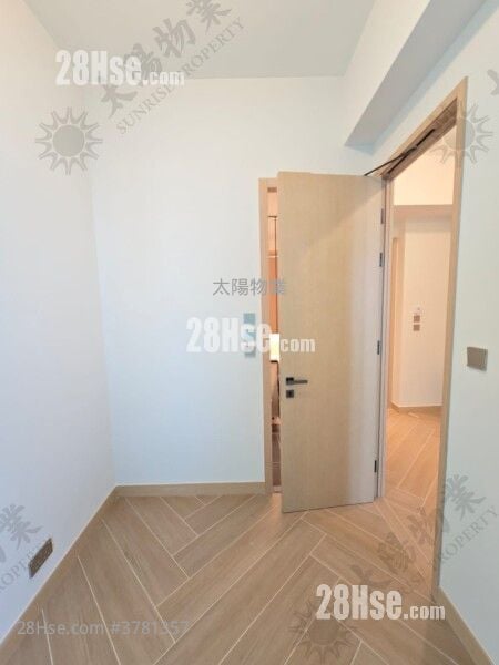 The Haddon Rental 1 Bedroom 260 ft²