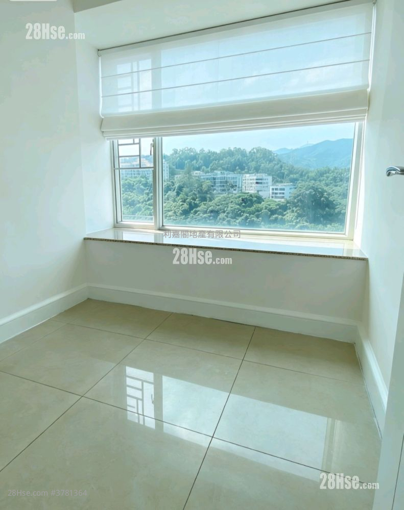 Festival City Sell 4 Bedrooms , 2 Bathrooms 742 ft²