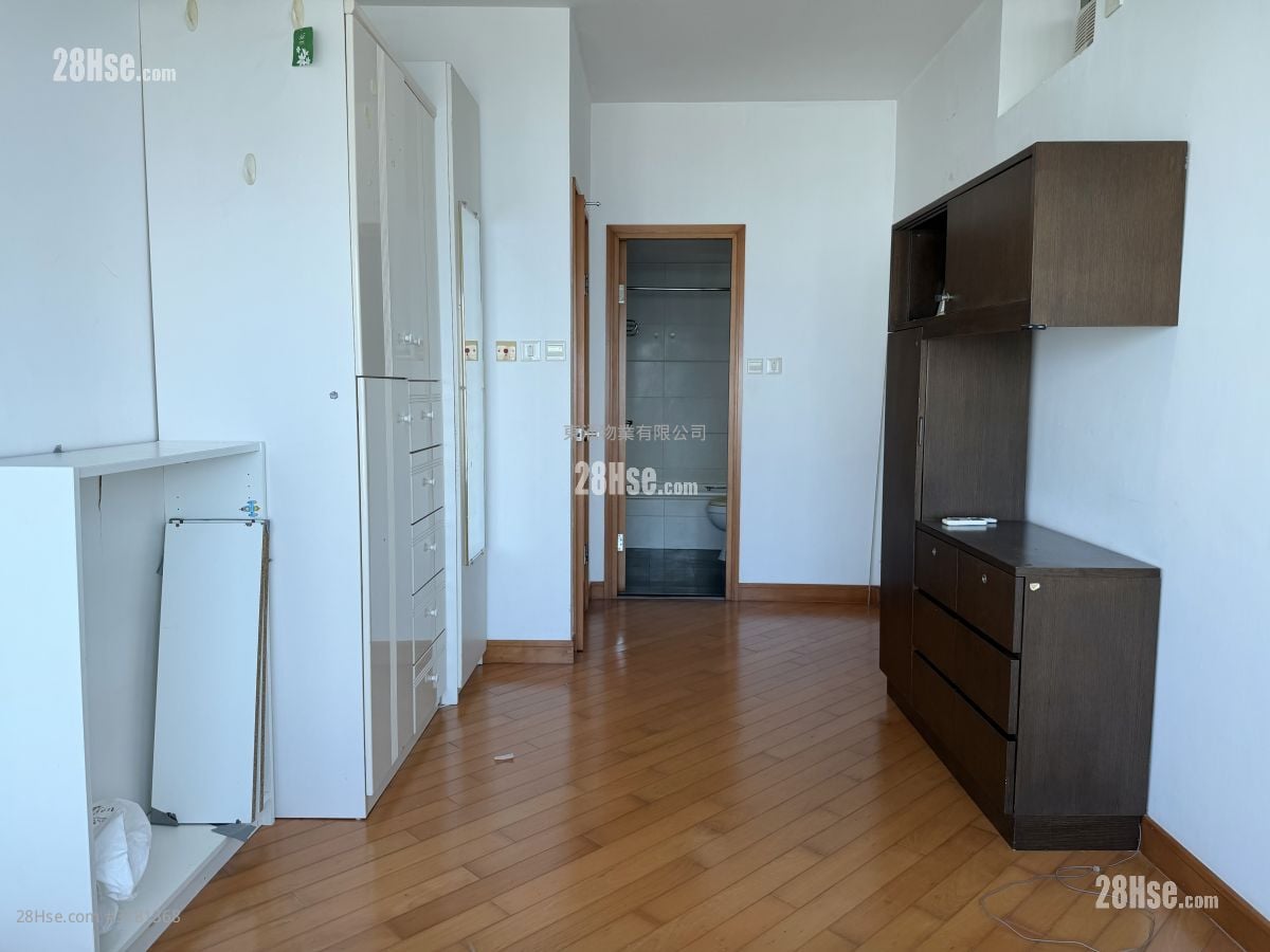 蓝天海岸 售盘 3 房 , 2 浴室 874 平方尺