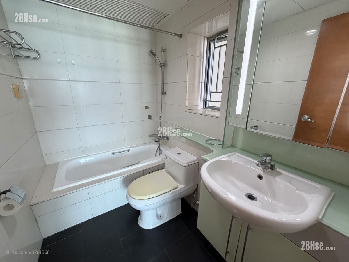 蓝天海岸 售盘 3 房 , 2 浴室 874 平方尺