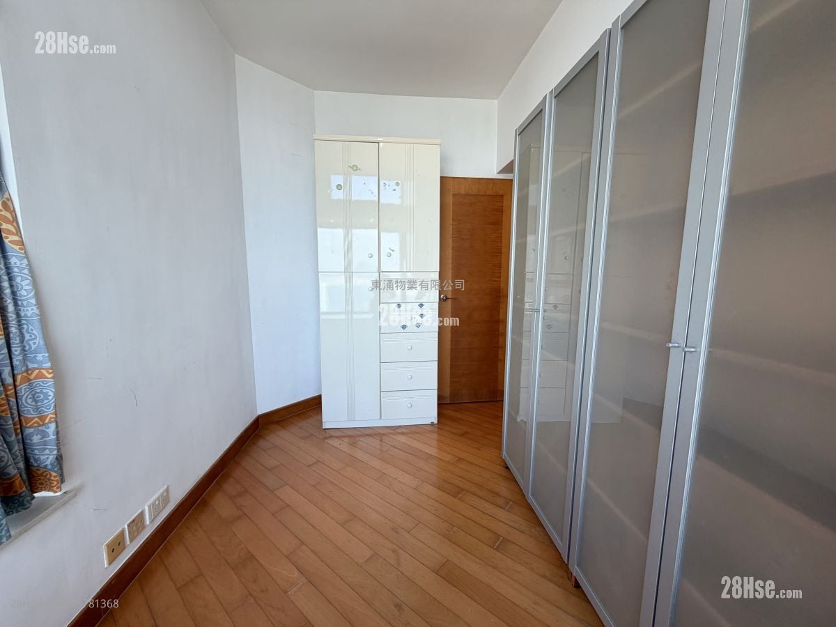 蓝天海岸 售盘 3 房 , 2 浴室 874 平方尺