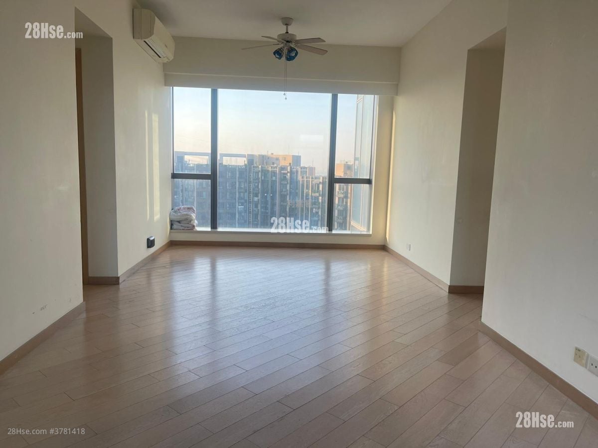 Riva Sell 4 Bedrooms , 3 Bathrooms 1,043 ft²