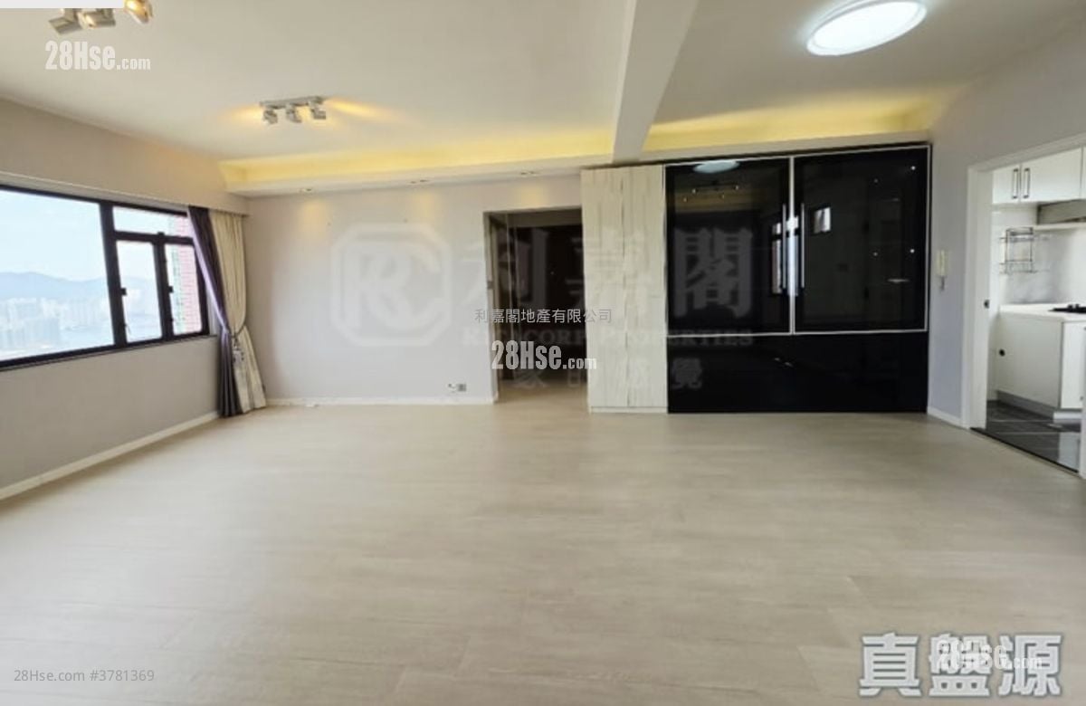 云景台 售盘 3 房 1,065 平方尺