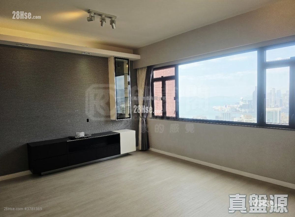 云景台 售盘 3 房 1,065 平方尺