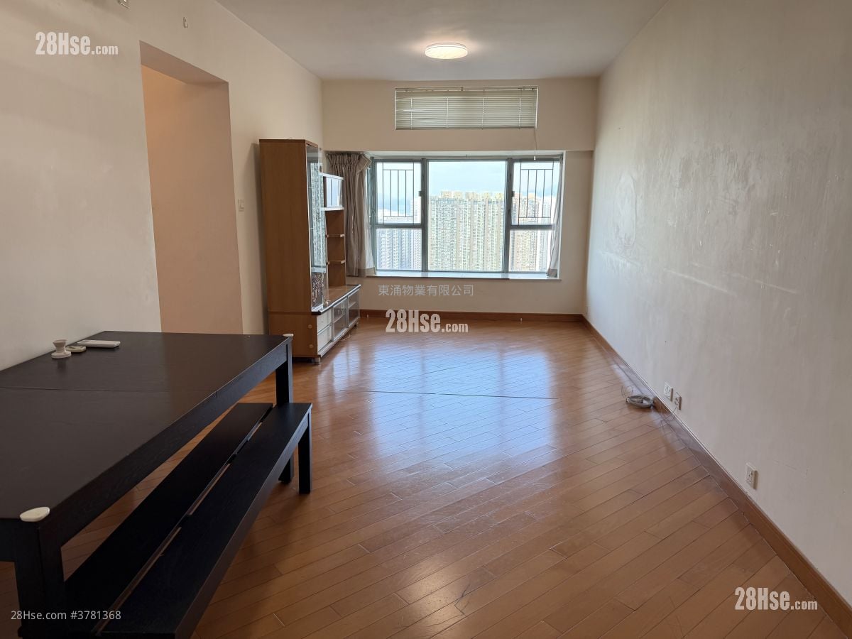 蓝天海岸 售盘 3 房 , 2 浴室 874 平方尺