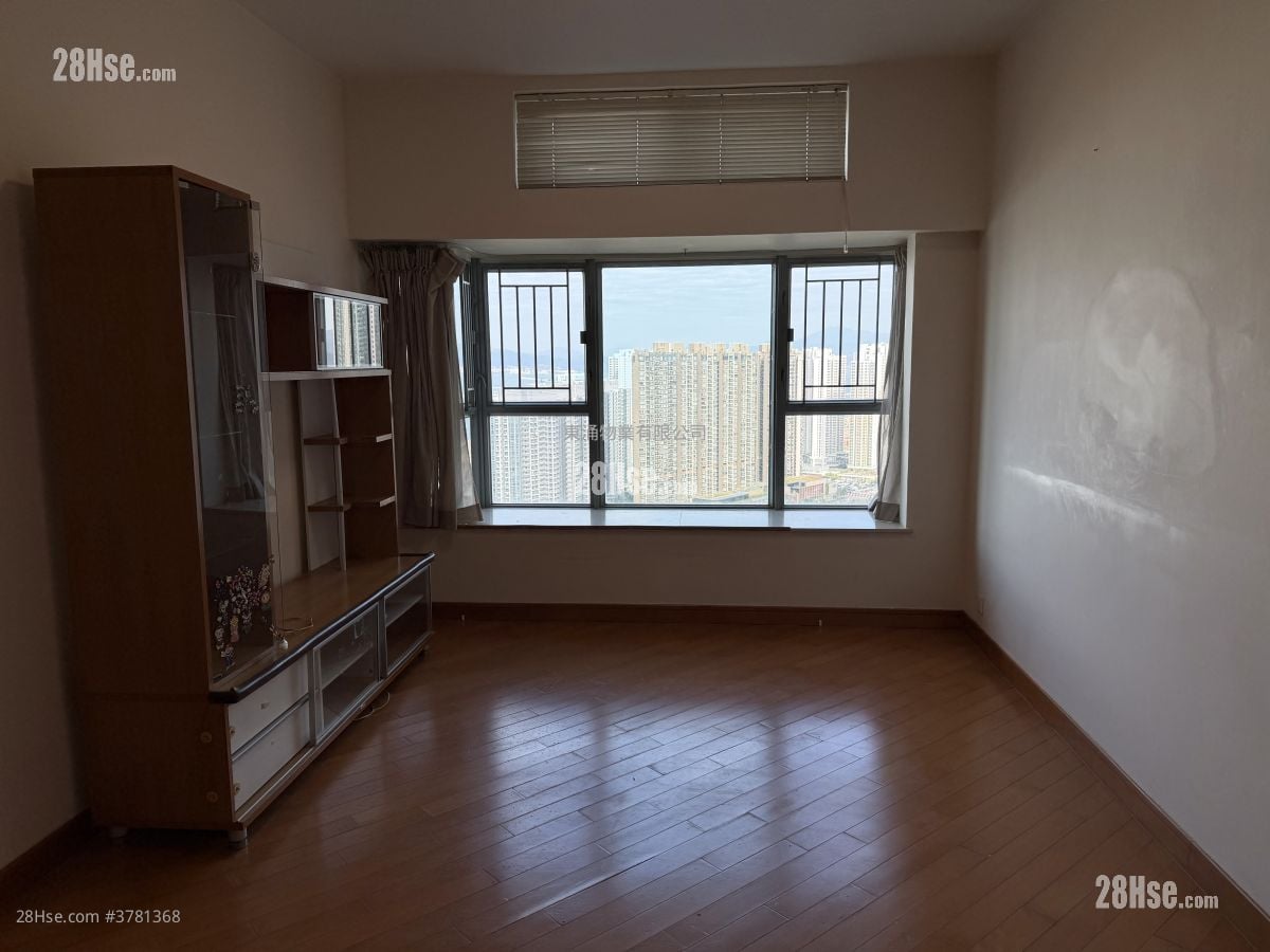 蓝天海岸 售盘 3 房 , 2 浴室 874 平方尺