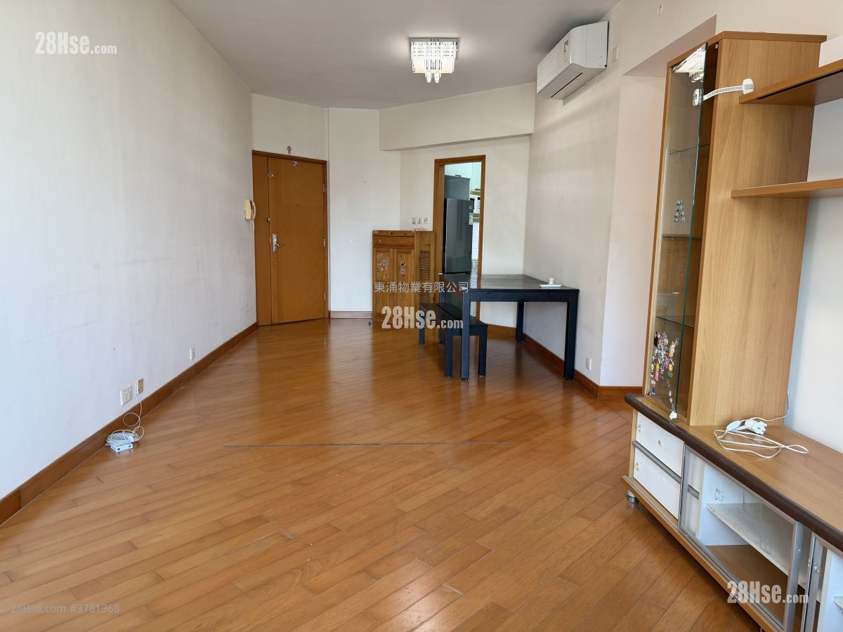 蓝天海岸 售盘 3 房 , 2 浴室 874 平方尺