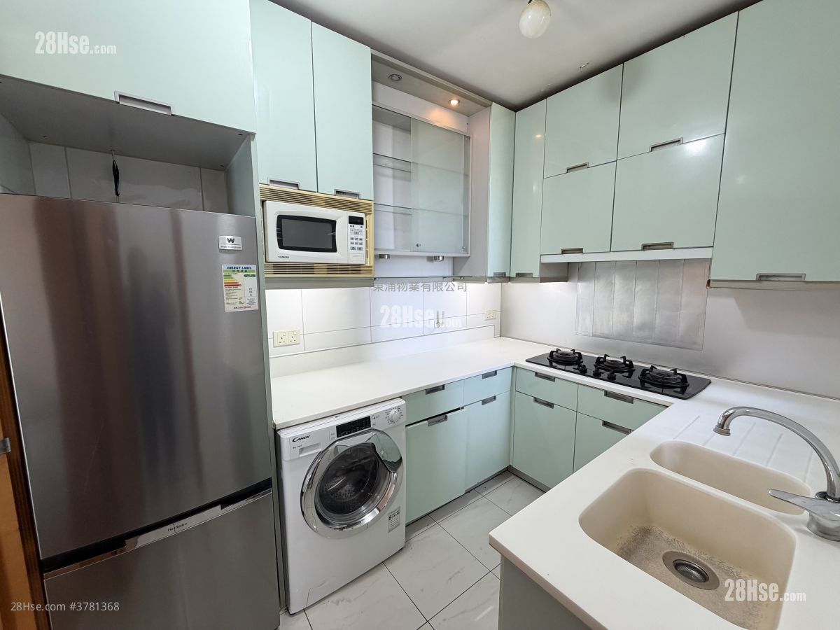 蓝天海岸 售盘 3 房 , 2 浴室 874 平方尺