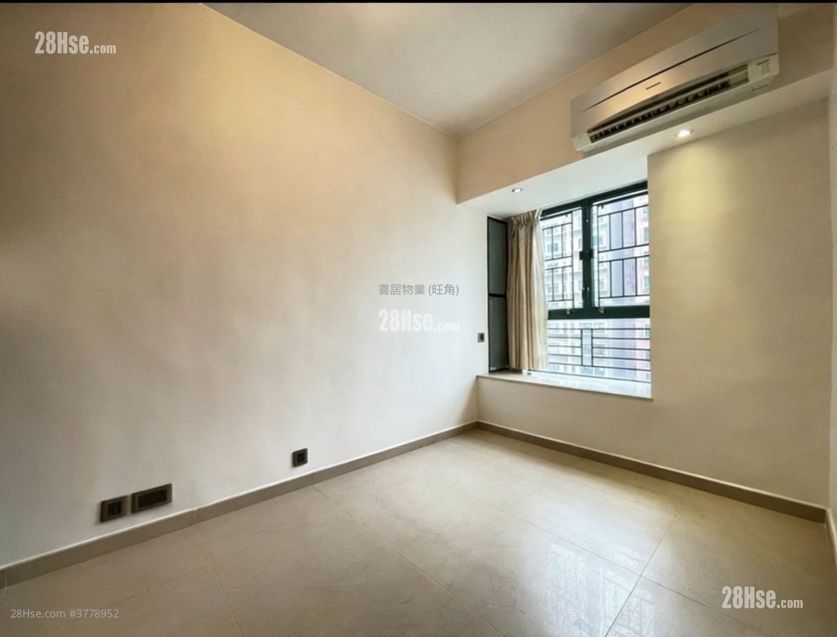 Triumph Terrace Sell 2 Bedrooms , 1 Bathroom 482 ft²