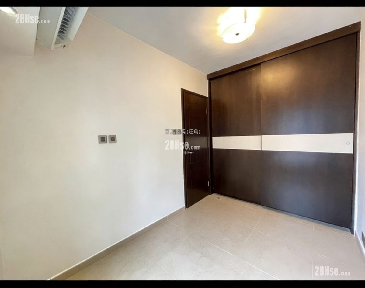 Triumph Terrace Sell 2 Bedrooms , 1 Bathroom 482 ft²