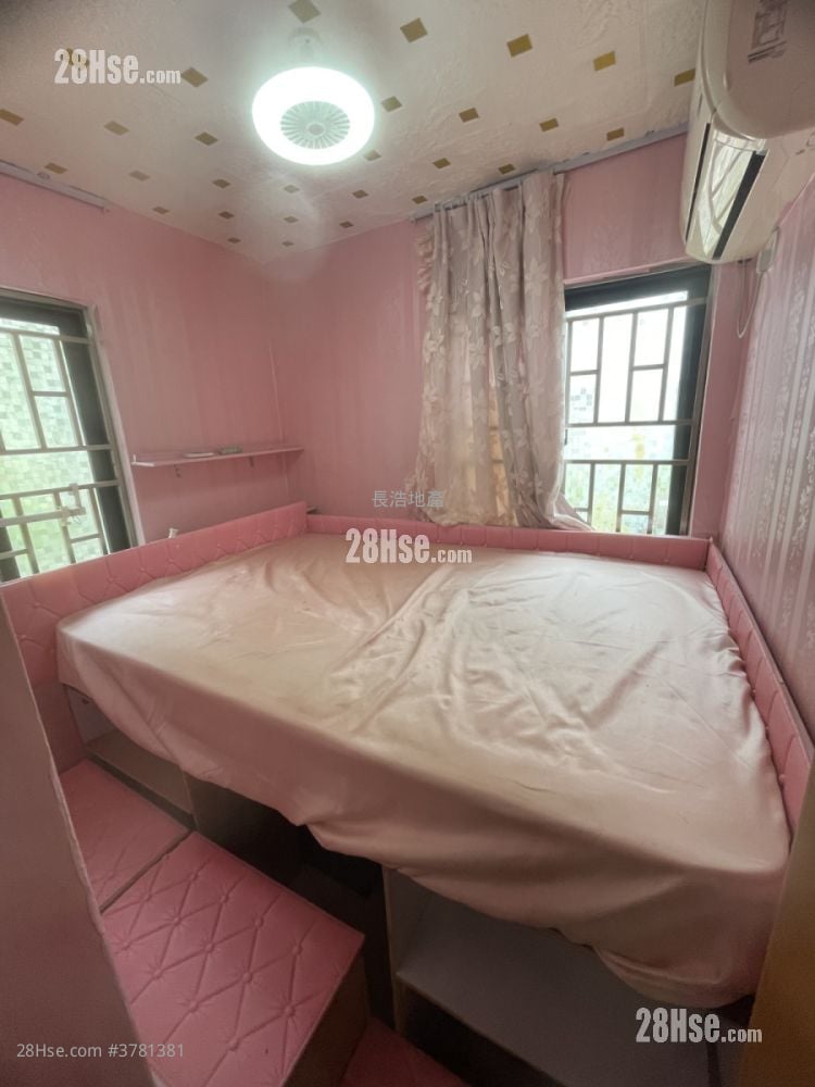 村屋 售盘 2 房 , 1 浴室 400 平方尺