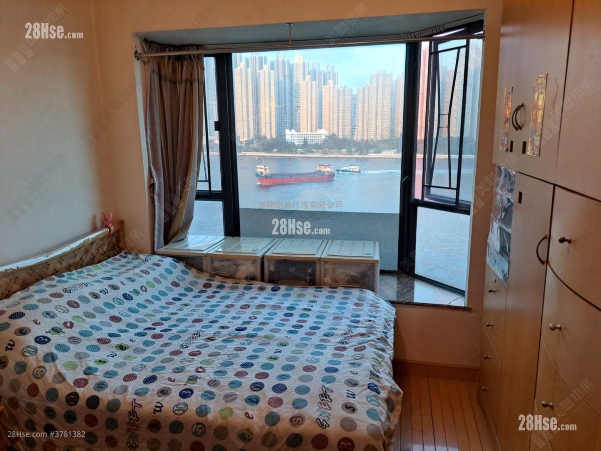 Villa Esplanada Sell 3 Bedrooms , 2 Bathrooms 691 ft²