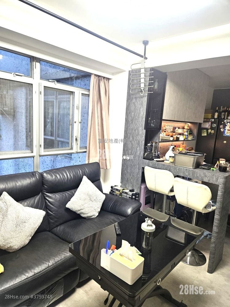 富安花园 售盘 2 房 , 1 浴室 597 平方尺