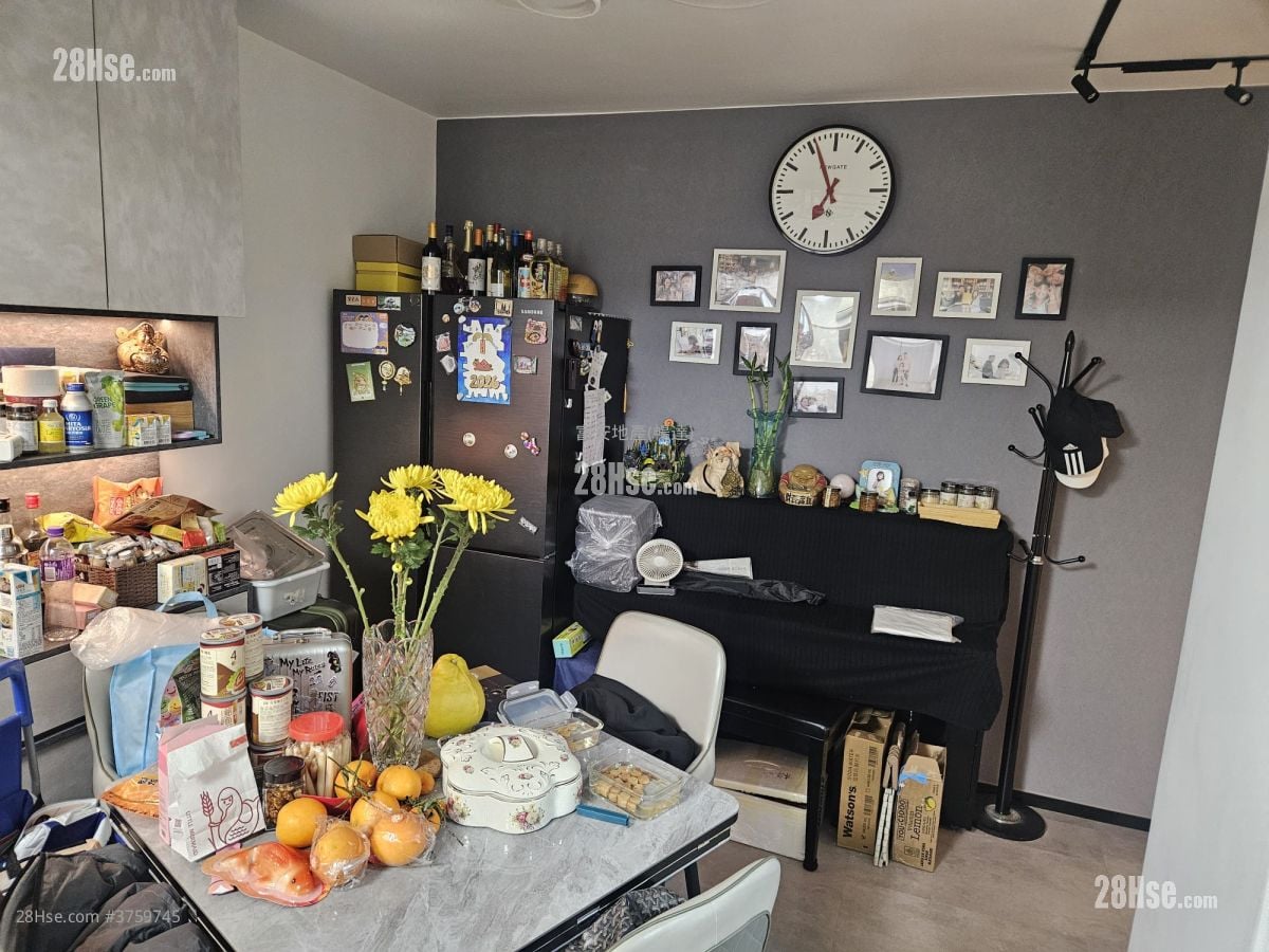 富安花园 售盘 2 房 , 1 浴室 597 平方尺