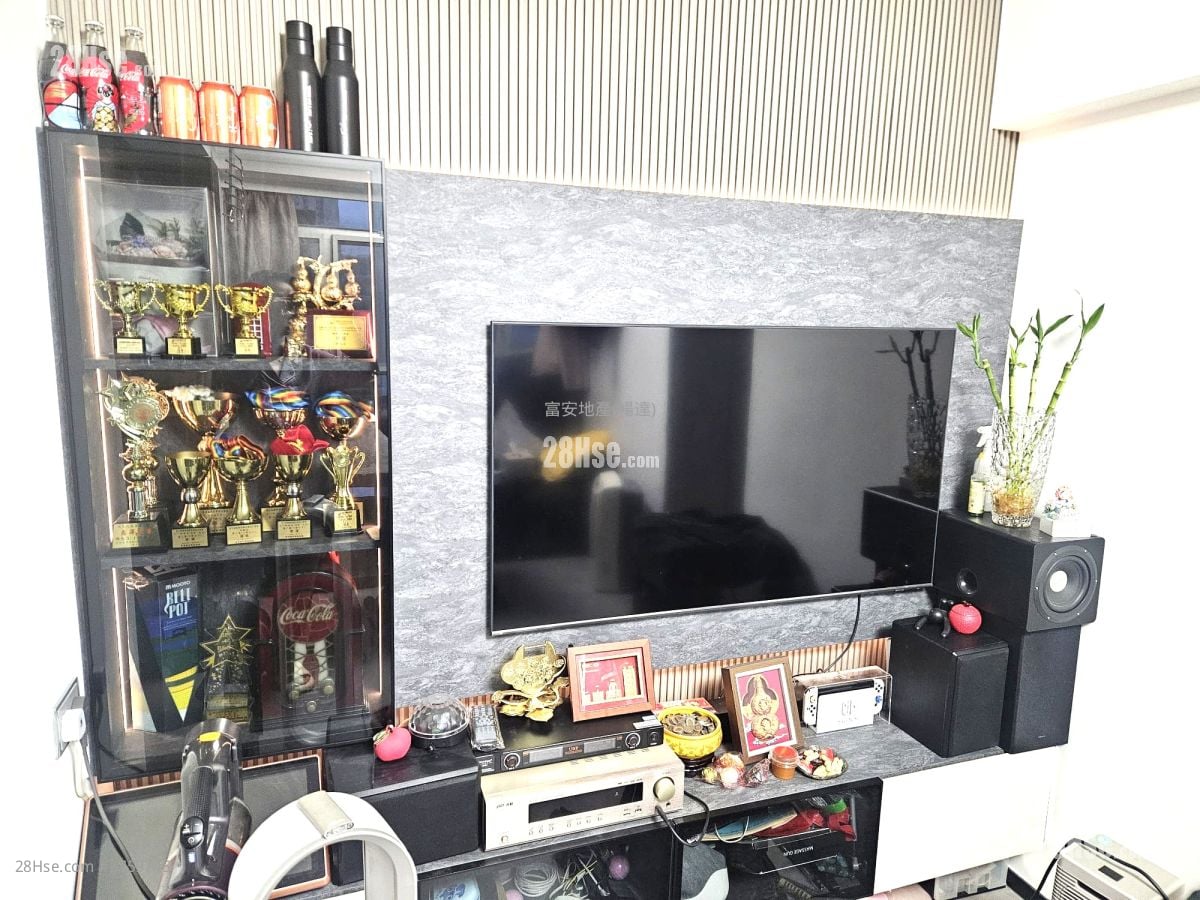 富安花园 售盘 2 房 , 1 浴室 597 平方尺