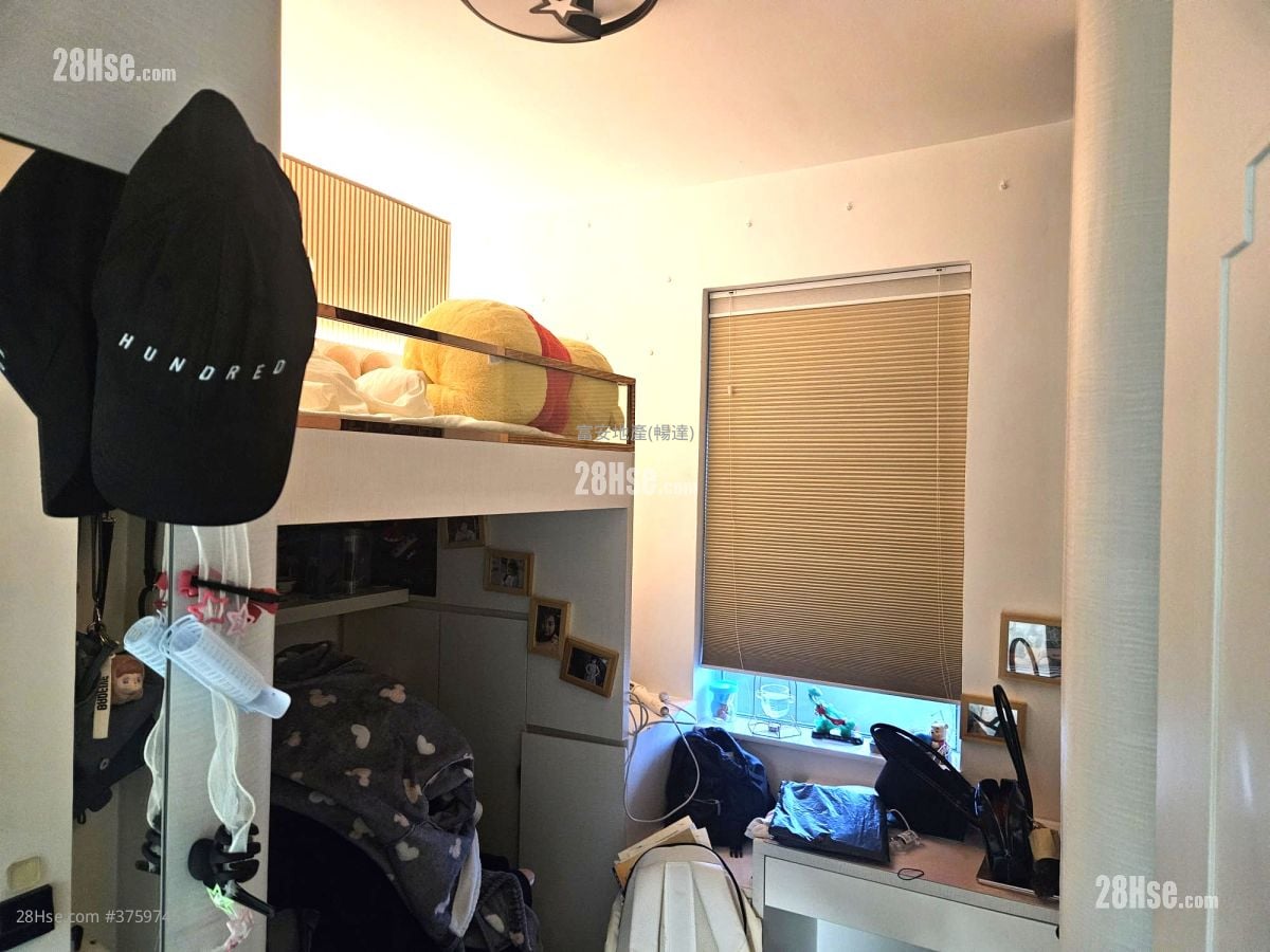 富安花园 售盘 2 房 , 1 浴室 597 平方尺