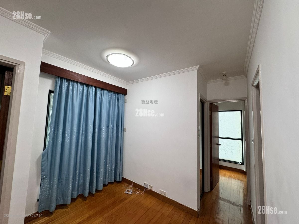 Marina Lodge Rental 2 Bedrooms , 1 Bathroom 290 ft²