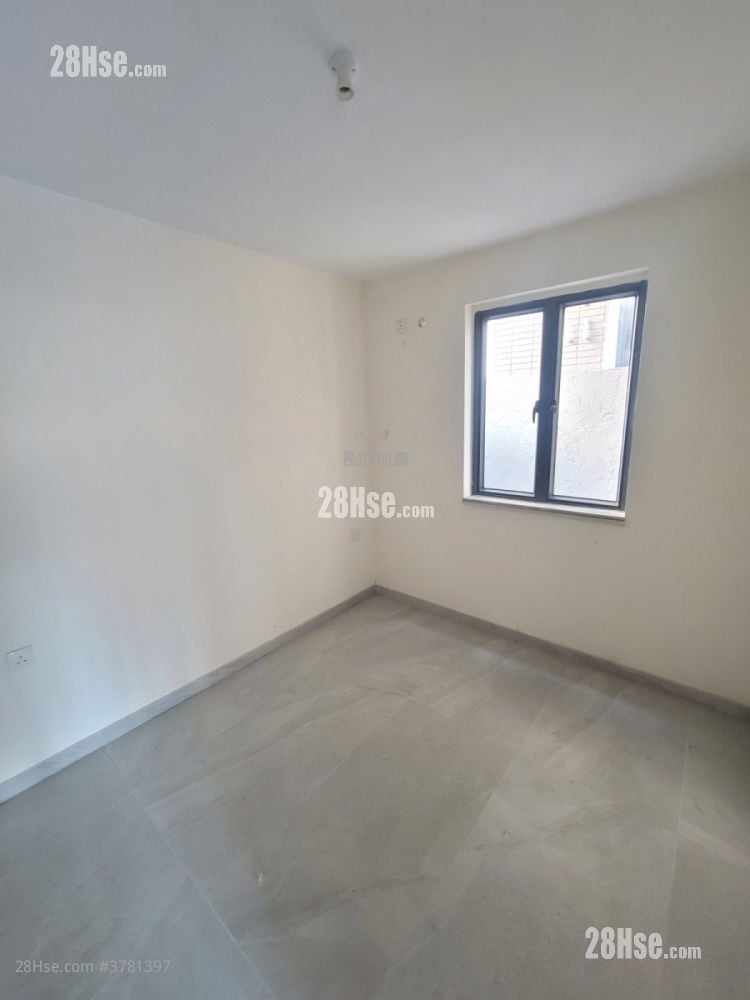 Village Sell 3 Bedrooms , 2 Bathrooms 1,300 ft²