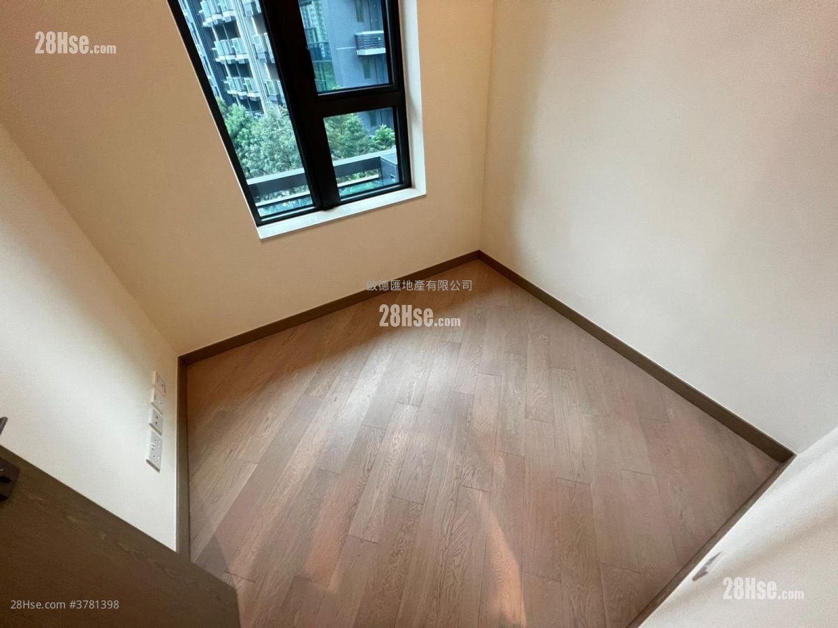 Wetland Seasons Bay Sell 2 Bedrooms , 1 Bathroom 427 ft²