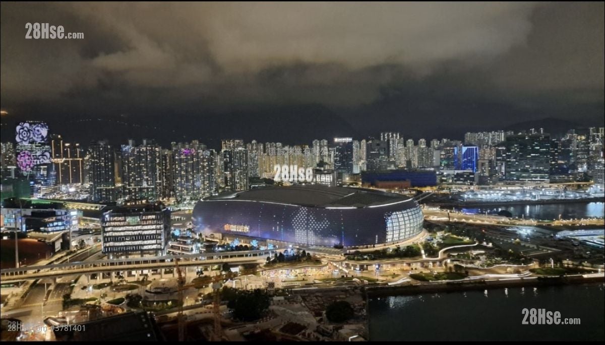 Grand Waterfront Sell 2 Bedrooms , 1 Bathroom 384 ft²