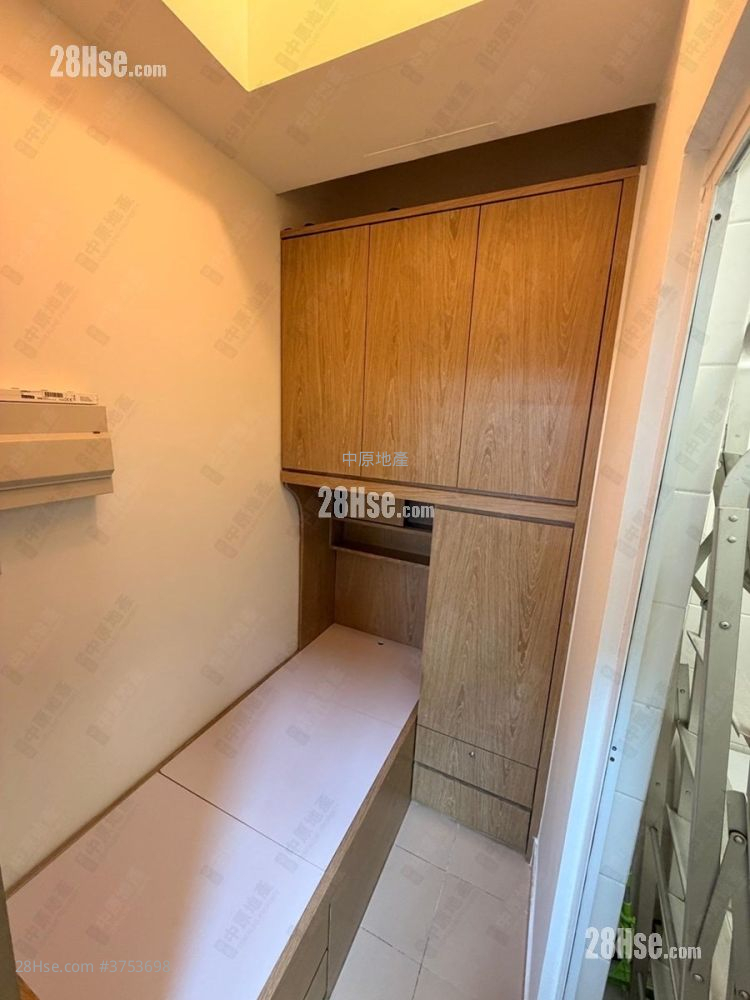 Yoho Midtown 售盘 3 房 880 平方尺