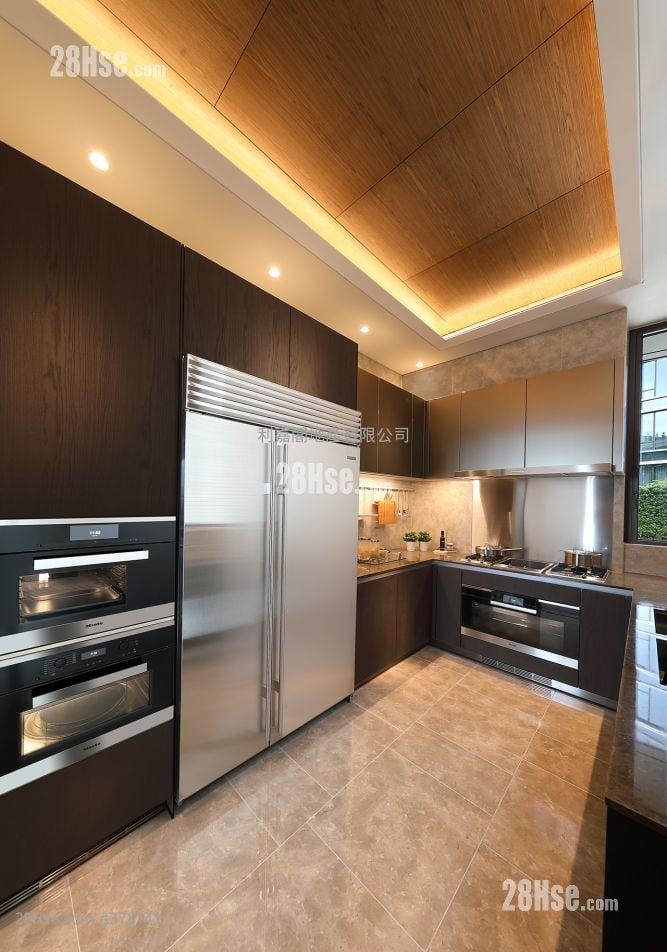 Mont Rouge Sell 4 Bedrooms , 3 Bathrooms 2,846 ft²