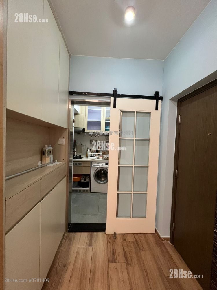 创业中心 售盘 2 房 , 1 浴室 376 平方尺