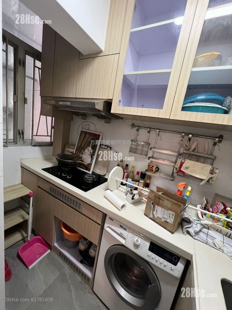 创业中心 售盘 2 房 , 1 浴室 376 平方尺