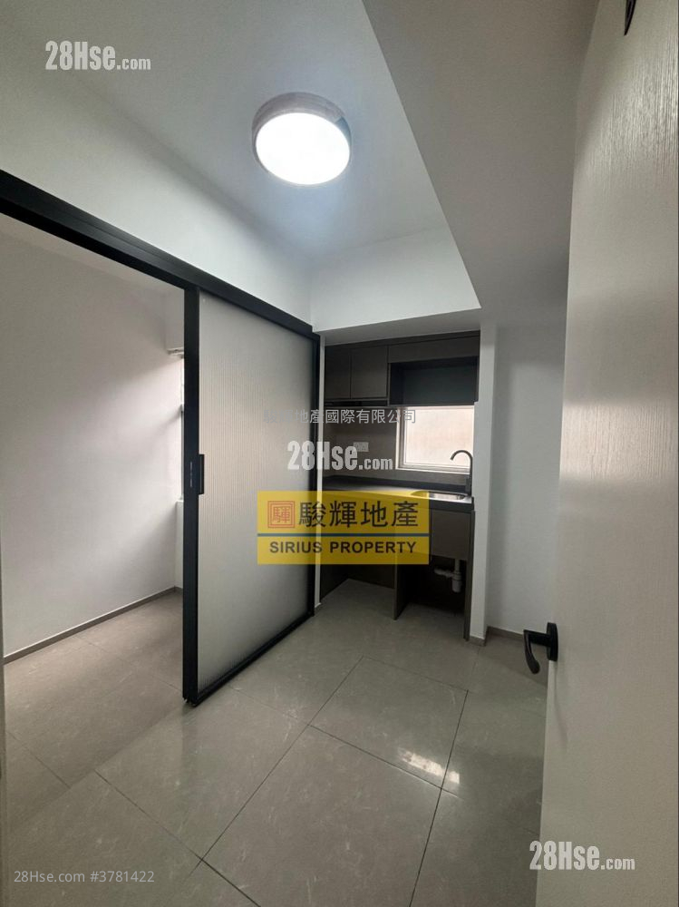 Pollock Building Rental 1 Bedroom , 1 Bathroom 180 ft²