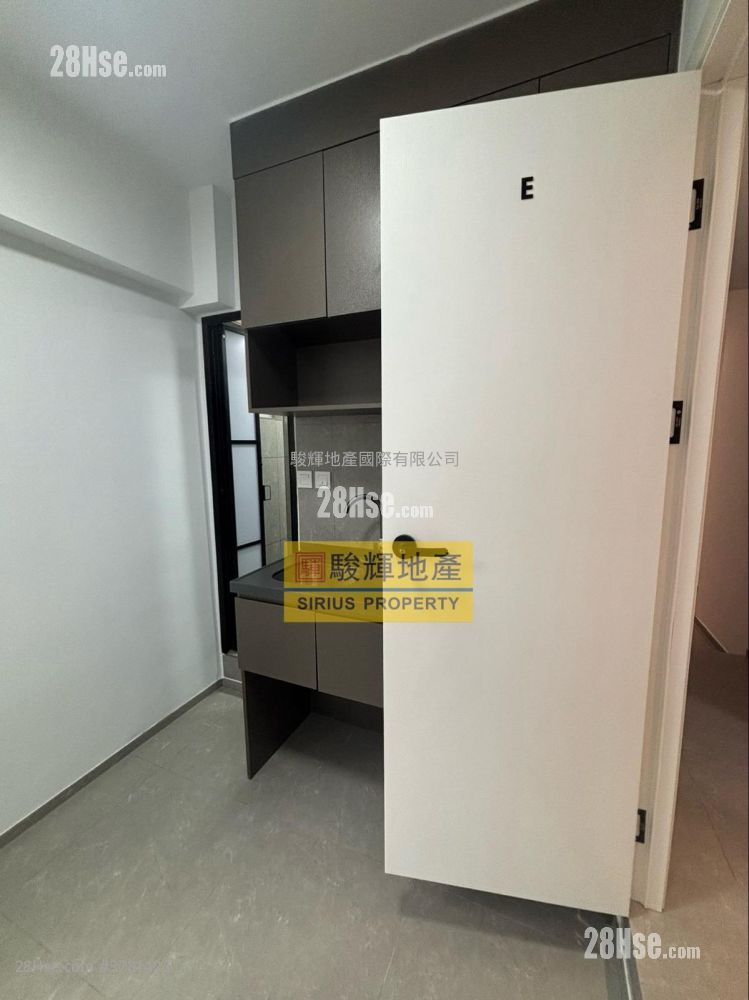 Pollock Building Rental 1 Bedroom , 1 Bathroom 180 ft²