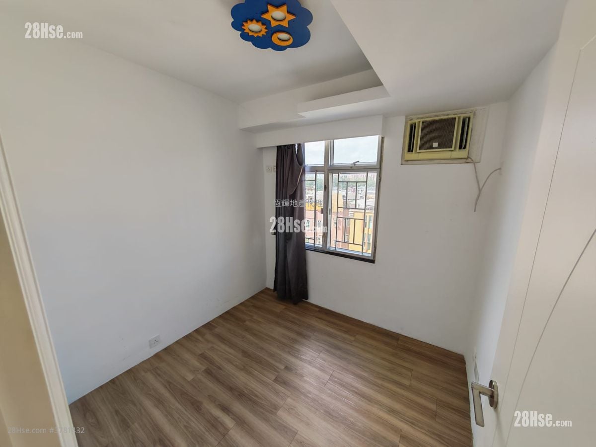 Carmine Court Sell 2 Bedrooms , 1 Bathroom 517 ft²