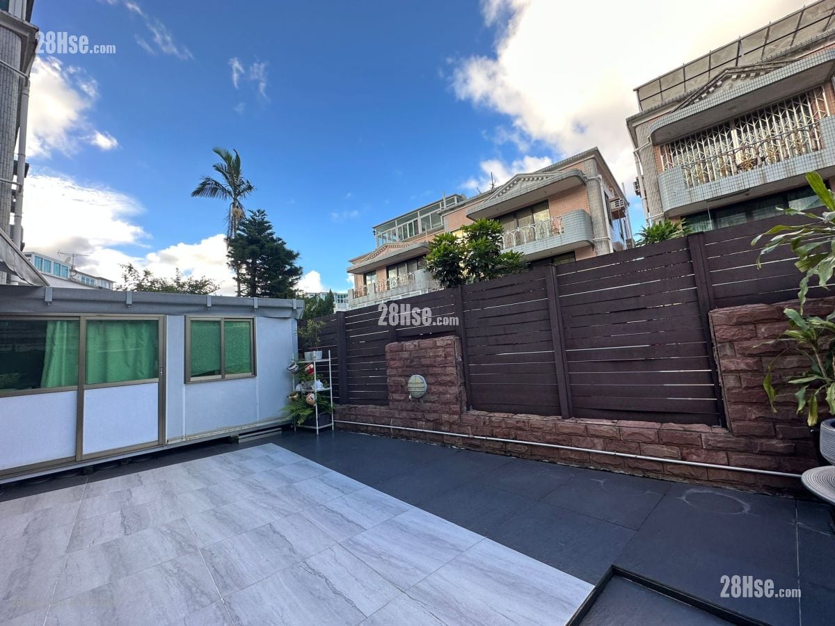 村屋 售盘 2 房 , 1 浴室 700 平方尺