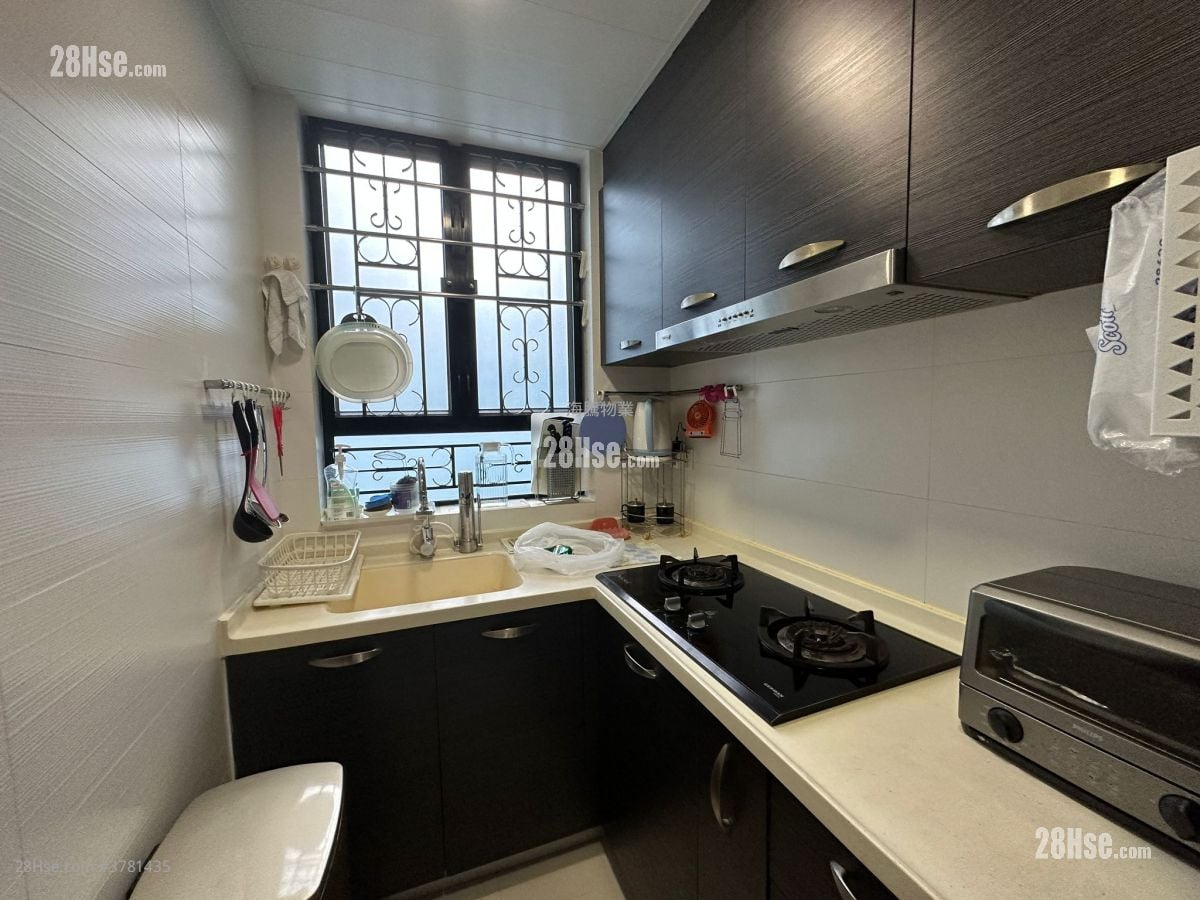 村屋 售盘 2 房 , 1 浴室 700 平方尺