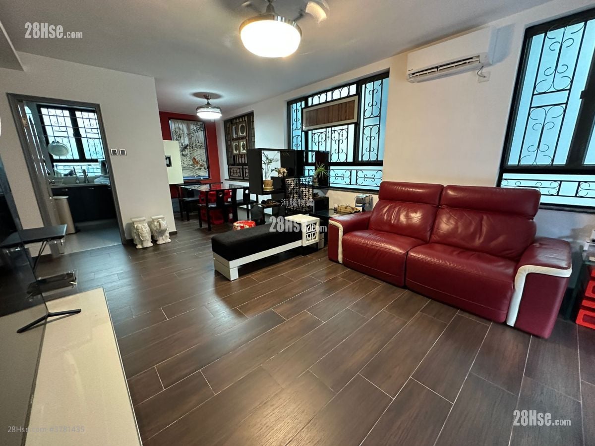 村屋 售盘 2 房 , 1 浴室 700 平方尺